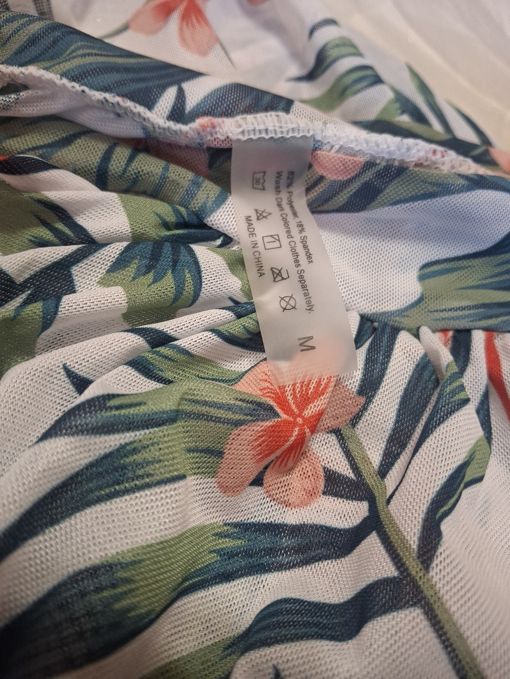 SHEIN White Tropical Leaf & Coral Floral Print Top